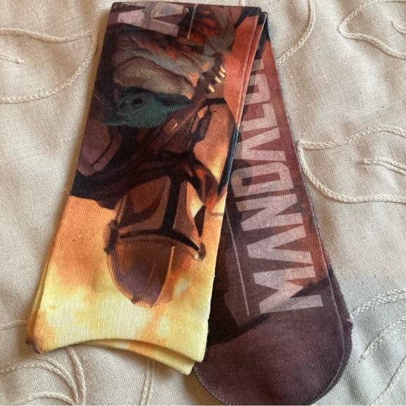Star Wars Mandalorian Socks - Brown and Orange - Picture 2 of 6